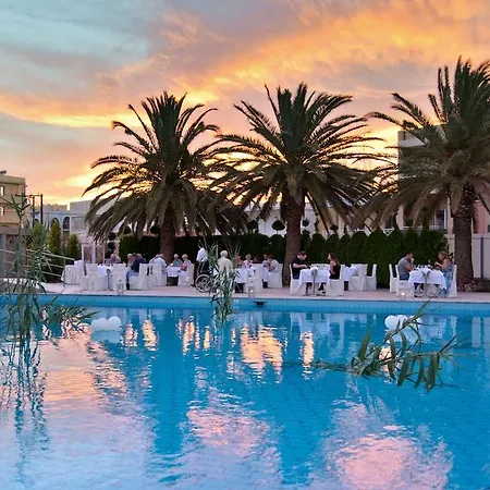 Hotel Minos