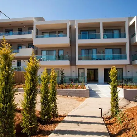 Minos Hotel 4*